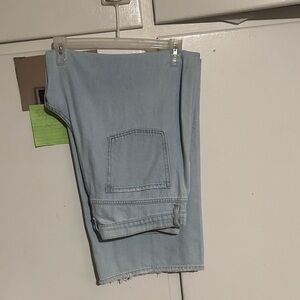 Old Navy Relaxed Jeans in Soft Blue